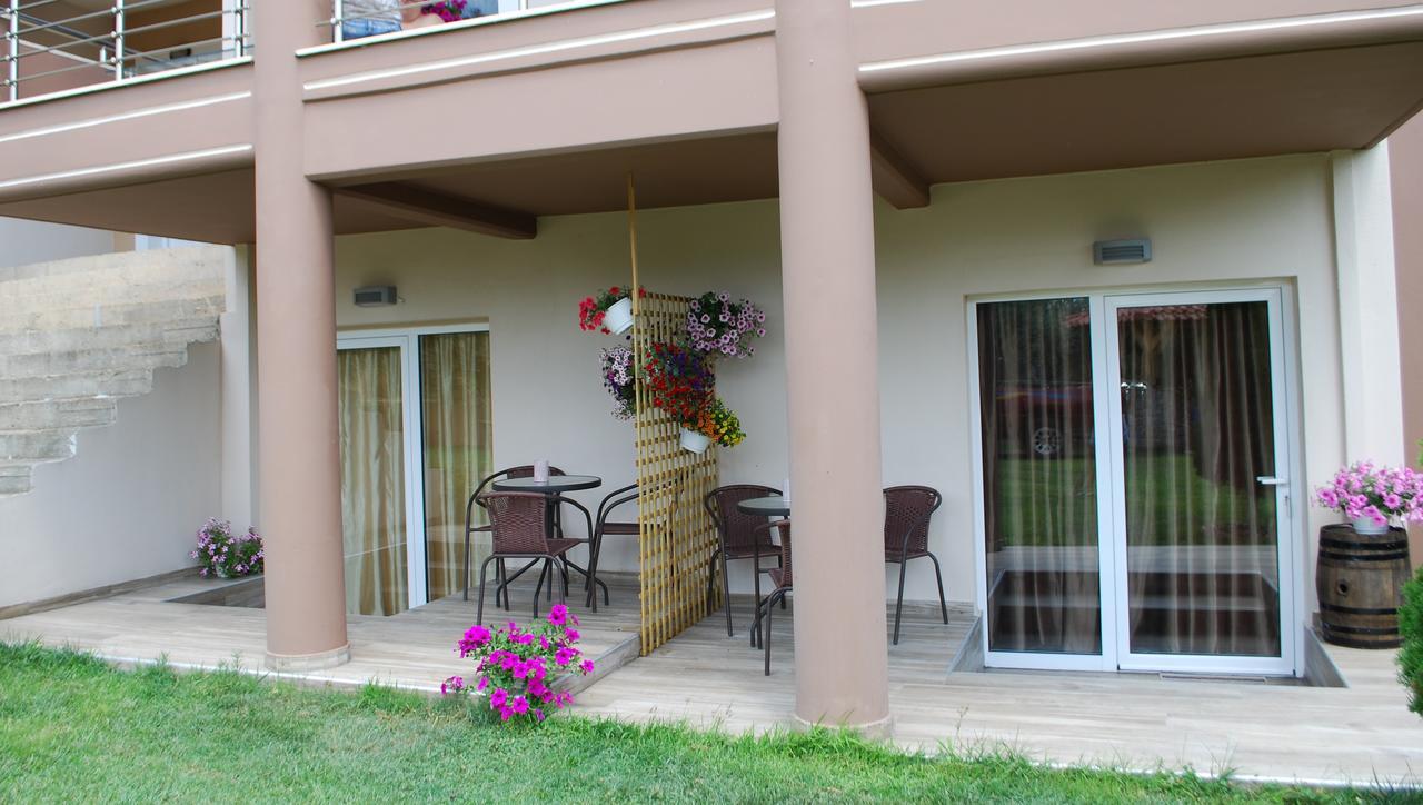 Family House Emerald Ліменарія Екстер'єр фото